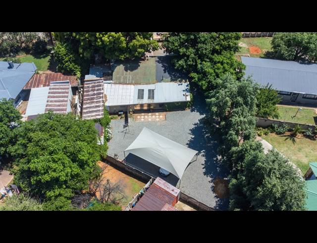 6 BEDROOM FREEHOLD FOR SALE IN HEIDELBERG CENTRAL
